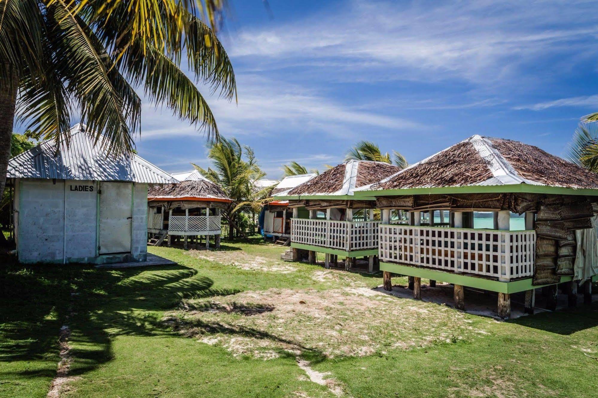 Tailua Beach Fales Manase Exterior foto